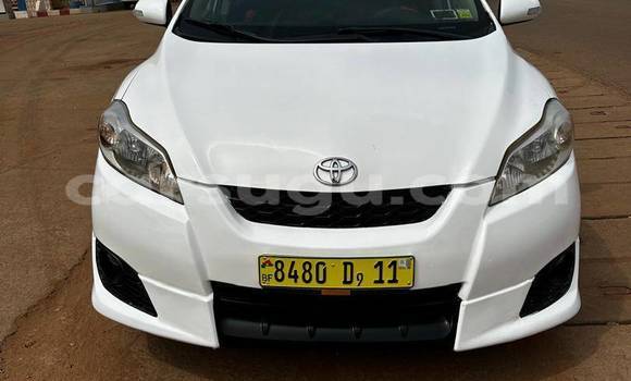 Buy Used Toyota Matrix White Car in Ouagadougou in Burkina Faso Buy Used Toyota Matrix White Car in Ouagadougou in Burkina Faso