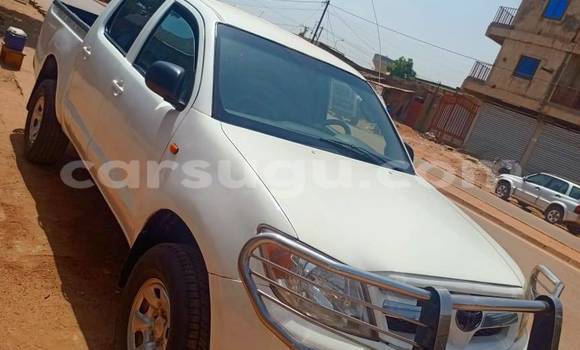Buy Used Toyota Hilux White Car in Ouagadougou in Burkina Faso Buy Used Toyota Hilux White Car in Ouagadougou in Burkina Faso