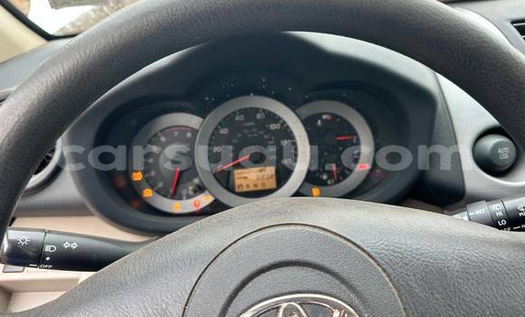 Buy Used Toyota RAV4 White Car in Ouagadougou in Burkina Faso Buy Used Toyota RAV4 White Car in Ouagadougou in Burkina Faso