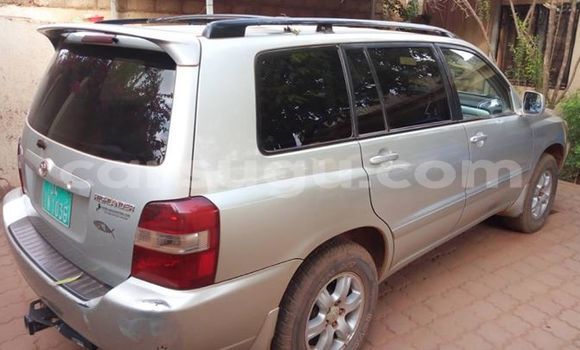 Acheter Occasion Voiture Toyota Highlander Gris à Ouagadougou, Burkina-Faso Acheter Occasion Voiture Toyota Highlander Gris à Ouagadougou, Burkina-Faso