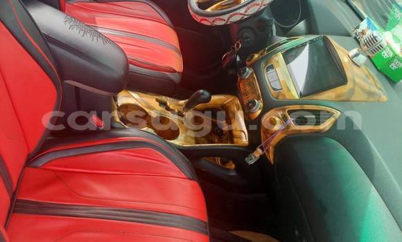 Buy Used Hyundai Tucson White Car in Ouagadougou in Burkina Faso Buy Used Hyundai Tucson White Car in Ouagadougou in Burkina Faso