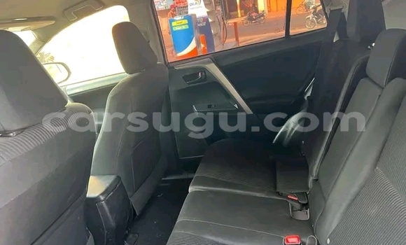 Acheter Occasion Voiture Toyota RAV4 Blanc à Ouagadougou, Burkina-Faso Acheter Occasion Voiture Toyota RAV4 Blanc à Ouagadougou, Burkina-Faso