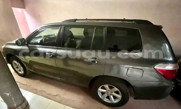 Acheter Occasion Voiture Toyota Highlander Other à Ouagadougou, Burkina-Faso Acheter Occasion Voiture Toyota Highlander Other à Ouagadougou, Burkina-Faso