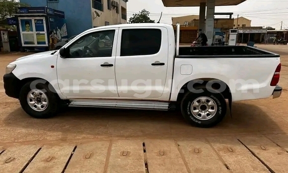 Acheter Occasion Voiture Toyota Hilux Blanc à Boulsa, Namentenga Acheter Occasion Voiture Toyota Hilux Blanc à Boulsa, Namentenga
