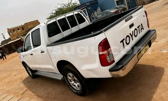 Acheter Occasion Voiture Toyota Hilux Blanc à Nouna, Kossi Acheter Occasion Voiture Toyota Hilux Blanc à Nouna, Kossi