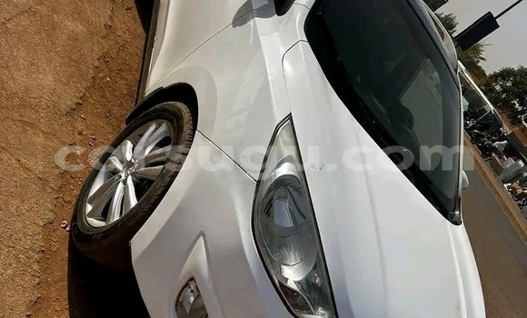 Acheter Occasion Voiture Hyundai Tucson Blanc à Import - Dubai, Burkina-Faso Acheter Occasion Voiture Hyundai Tucson Blanc à Import - Dubai, Burkina-Faso