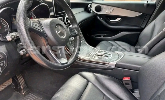 Acheter Occasion Voiture Mercedes-Benz GLC Blanc à Kombissiri, Bazega Acheter Occasion Voiture Mercedes-Benz GLC Blanc à Kombissiri, Bazega