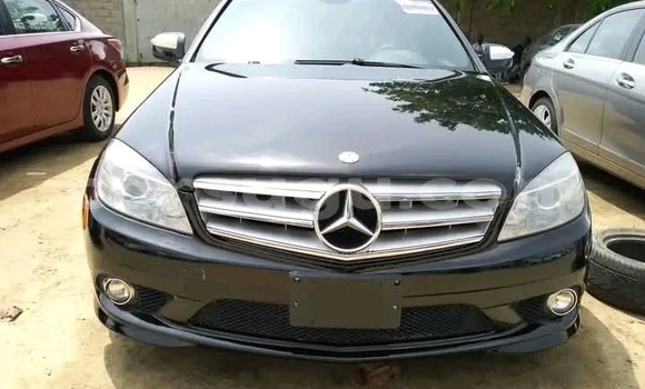 Acheter Occasion Voiture Mercedes-Benz 740Li Noir à Boulsa, Namentenga Acheter Occasion Voiture Mercedes-Benz 740Li Noir à Boulsa, Namentenga