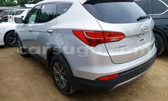 Acheter Occasion Voiture Hyundai Santa Fe Blanc à Boromo, Bale Acheter Occasion Voiture Hyundai Santa Fe Blanc à Boromo, Bale