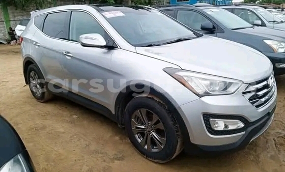 Acheter Occasion Voiture Hyundai Santa Fe Blanc à Boromo, Bale Acheter Occasion Voiture Hyundai Santa Fe Blanc à Boromo, Bale