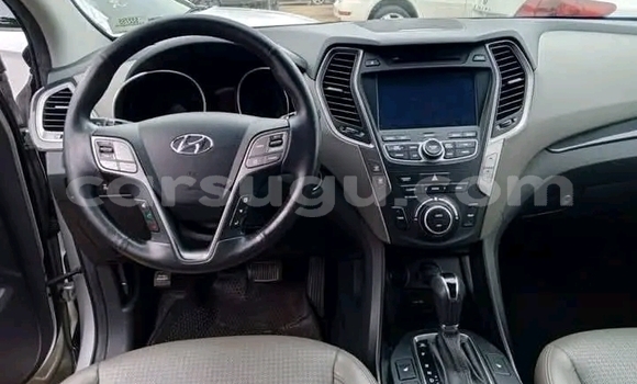 Acheter Occasion Voiture Hyundai Santa Fe Blanc à Boromo, Bale Acheter Occasion Voiture Hyundai Santa Fe Blanc à Boromo, Bale
