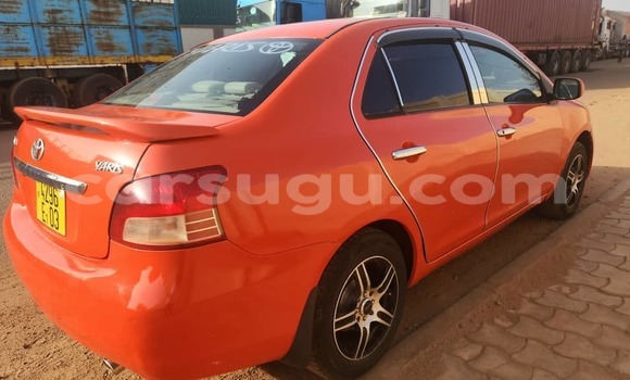 Acheter Occasion Voiture Toyota Yaris Rouge à Ouagadougou, Burkina-Faso Acheter Occasion Voiture Toyota Yaris Rouge à Ouagadougou, Burkina-Faso