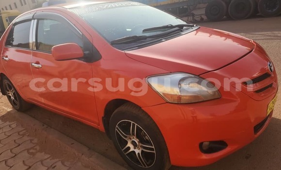 Acheter Occasion Voiture Toyota Yaris Rouge à Ouagadougou, Burkina-Faso Acheter Occasion Voiture Toyota Yaris Rouge à Ouagadougou, Burkina-Faso