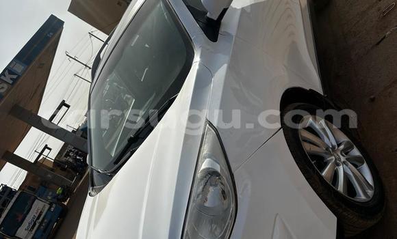 Acheter Occasion Voiture Hyundai Tucson Blanc à Ouagadougou, Burkina-Faso Acheter Occasion Voiture Hyundai Tucson Blanc à Ouagadougou, Burkina-Faso