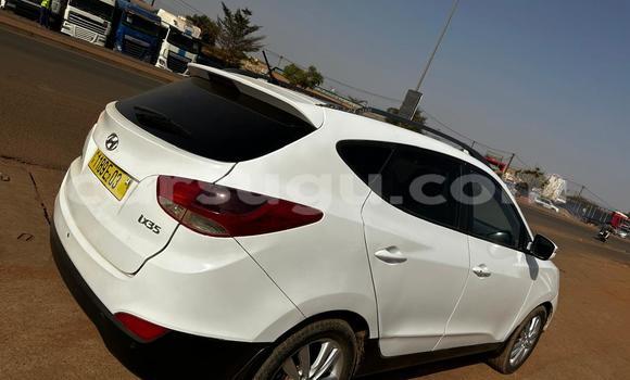 Acheter Occasion Voiture Hyundai Tucson Blanc à Ouagadougou, Burkina-Faso Acheter Occasion Voiture Hyundai Tucson Blanc à Ouagadougou, Burkina-Faso