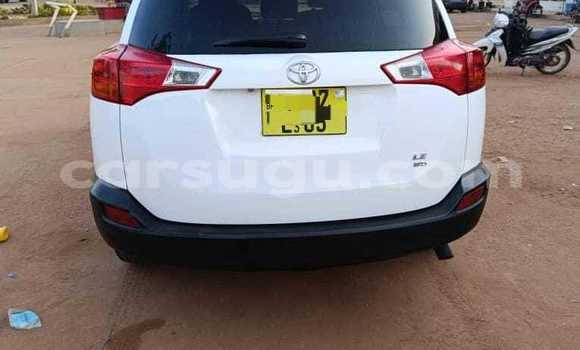Acheter Occasion Voiture Toyota RAV4 Blanc à Ouagadougou, Burkina-Faso Acheter Occasion Voiture Toyota RAV4 Blanc à Ouagadougou, Burkina-Faso
