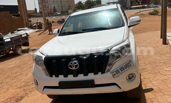 Acheter Import Voiture Toyota Land Cruiser Prado Blanc à Ouagadougou, Burkina-Faso Acheter Import Voiture Toyota Land Cruiser Prado Blanc à Ouagadougou, Burkina-Faso