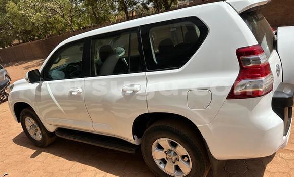 Acheter Import Voiture Toyota Land Cruiser Prado Blanc à Ouagadougou, Burkina-Faso Acheter Import Voiture Toyota Land Cruiser Prado Blanc à Ouagadougou, Burkina-Faso