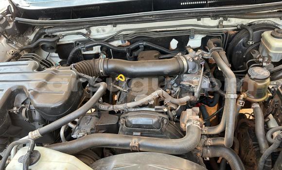 Acheter Import Voiture Toyota Land Cruiser Prado Blanc à Ouagadougou, Burkina-Faso Acheter Import Voiture Toyota Land Cruiser Prado Blanc à Ouagadougou, Burkina-Faso