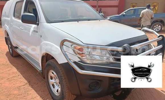 Sayi Na hannu Toyota Hilux Sauran Mota in Ouagadougou a Burkina Faso Sayi Na hannu Toyota Hilux Sauran Mota in Ouagadougou a Burkina Faso