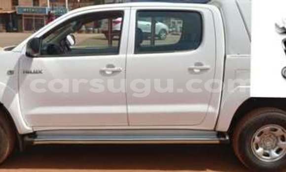 Sayi Na hannu Toyota Hilux Sauran Mota in Ouagadougou a Burkina Faso Sayi Na hannu Toyota Hilux Sauran Mota in Ouagadougou a Burkina Faso