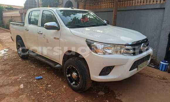 Acheter Occasion Voiture Toyota Hilux Blanc à Ouagadougou, Burkina-Faso Acheter Occasion Voiture Toyota Hilux Blanc à Ouagadougou, Burkina-Faso