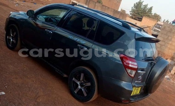 Acheter Occasion Voiture Toyota RAV4 Bleu à Ouagadougou, Burkina-Faso Acheter Occasion Voiture Toyota RAV4 Bleu à Ouagadougou, Burkina-Faso