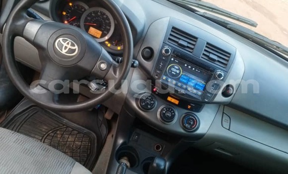 Acheter Occasion Voiture Toyota RAV4 Bleu à Ouagadougou, Burkina-Faso Acheter Occasion Voiture Toyota RAV4 Bleu à Ouagadougou, Burkina-Faso
