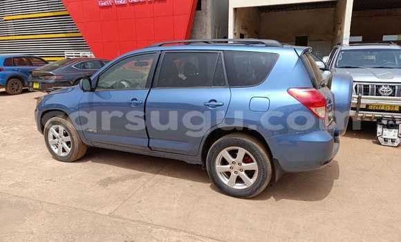 Acheter Occasion Voiture Toyota RAV4 Bleu à Ouagadougou, Burkina-Faso Acheter Occasion Voiture Toyota RAV4 Bleu à Ouagadougou, Burkina-Faso