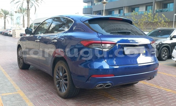 Sayi Na hannu Maserati Levante Blue Mota in Ouagadougou a Burkina Faso Sayi Na hannu Maserati Levante Blue Mota in Ouagadougou a Burkina Faso