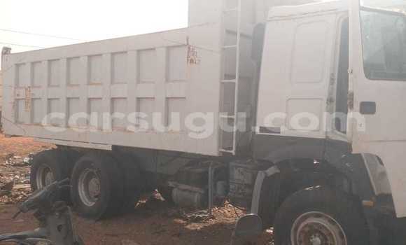 Acheter Occasion Voiture ShuangHuan Noble Blanc à Ouagadougou, Burkina-Faso Acheter Occasion Voiture ShuangHuan Noble Blanc à Ouagadougou, Burkina-Faso