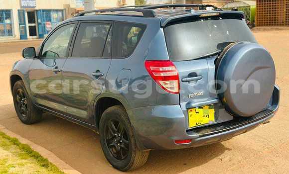 Acheter Occasion Voiture Toyota RAV4 Bleu à Ouagadougou, Burkina-Faso Acheter Occasion Voiture Toyota RAV4 Bleu à Ouagadougou, Burkina-Faso