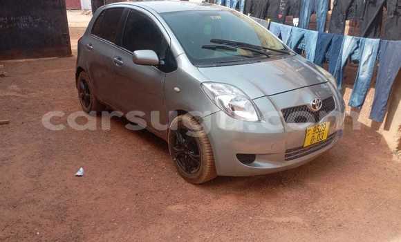 Acheter Occasion Voiture Toyota Yaris Gris à Ouagadougou, Burkina-Faso Acheter Occasion Voiture Toyota Yaris Gris à Ouagadougou, Burkina-Faso