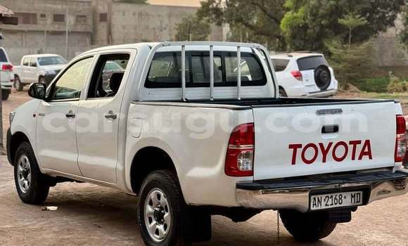 Buy Used Toyota Hilux White Car in Ouagadougou in Burkina Faso Buy Used Toyota Hilux White Car in Ouagadougou in Burkina Faso