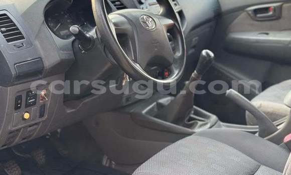 Buy Used Toyota Hilux White Car in Ouagadougou in Burkina Faso Buy Used Toyota Hilux White Car in Ouagadougou in Burkina Faso