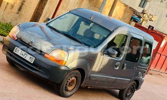 Buy Used Renault Kangoo Other Car in Ouagadougou in Burkina Faso
