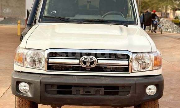 Buy Used Toyota Land Cruiser White Car in Ouagadougou in Burkina Faso Buy Used Toyota Land Cruiser White Car in Ouagadougou in Burkina Faso