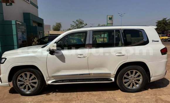 Buy Used Toyota Land Cruiser White Car in Ouagadougou in Burkina Faso Buy Used Toyota Land Cruiser White Car in Ouagadougou in Burkina Faso