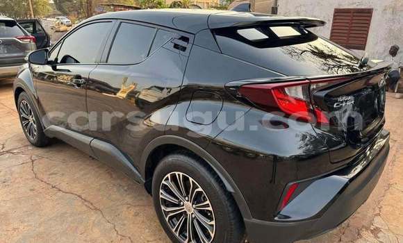 Buy Used Toyota C-HR Black Car in Ouagadougou in Burkina Faso Buy Used Toyota C-HR Black Car in Ouagadougou in Burkina Faso