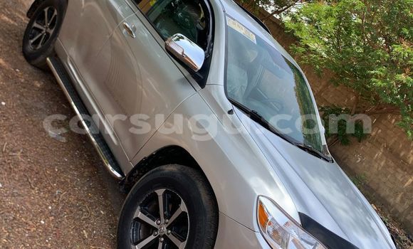 Acheter Occasion Voiture Toyota Highlander Gris à Ouagadougou, Burkina-Faso Acheter Occasion Voiture Toyota Highlander Gris à Ouagadougou, Burkina-Faso
