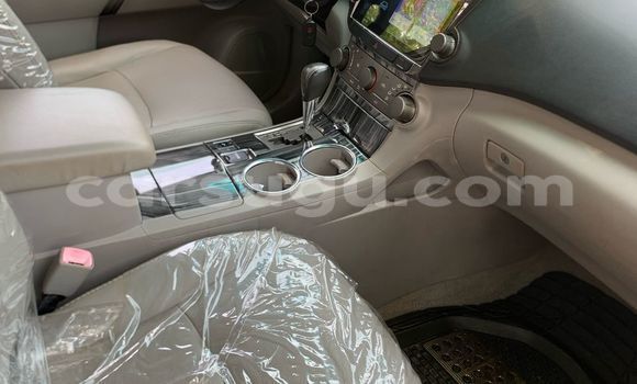 Acheter Occasion Voiture Toyota Highlander Gris à Ouagadougou, Burkina-Faso Acheter Occasion Voiture Toyota Highlander Gris à Ouagadougou, Burkina-Faso