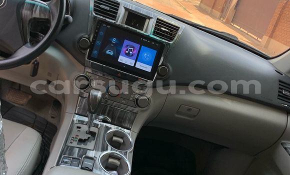 Acheter Occasion Voiture Toyota Highlander Gris à Ouagadougou, Burkina-Faso Acheter Occasion Voiture Toyota Highlander Gris à Ouagadougou, Burkina-Faso