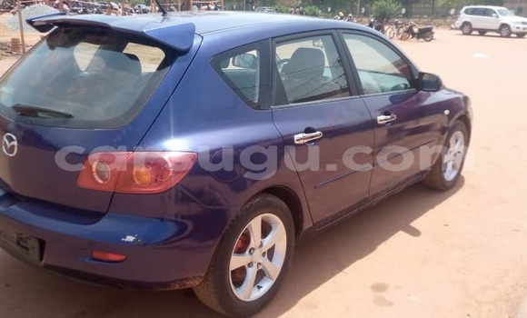 Acheter Occasion Voiture Mazda 3 Bleu à Ouagadougou, Burkina-Faso Acheter Occasion Voiture Mazda 3 Bleu à Ouagadougou, Burkina-Faso