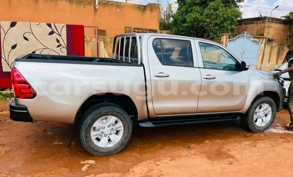 Sayi Na hannu Toyota Hilux Other Mota in Ouagadougou a Burkina Faso Sayi Na hannu Toyota Hilux Other Mota in Ouagadougou a Burkina Faso