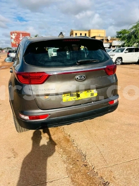 Big with watermark kia sportage bale boromo 11064