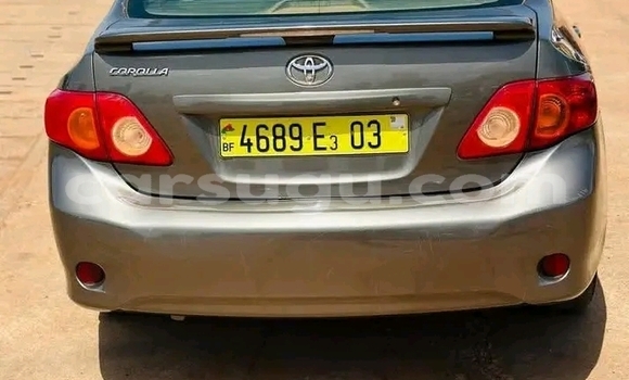 Sayi Na hannu Toyota Corolla White Mota in Fada N'gourma a Burkina Faso Sayi Na hannu Toyota Corolla White Mota in Fada N'gourma a Burkina Faso