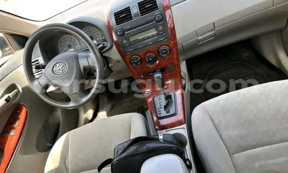 Sayi Na hannu Toyota Corolla White Mota in Fada N'gourma a Burkina Faso Sayi Na hannu Toyota Corolla White Mota in Fada N'gourma a Burkina Faso