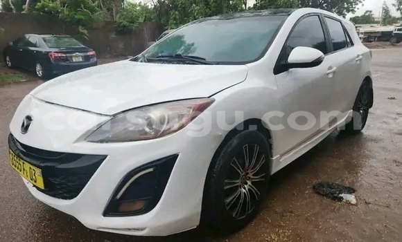 Sayi Na hannu Mazda 3 White Mota in Boromo a Bale Sayi Na hannu Mazda 3 White Mota in Boromo a Bale