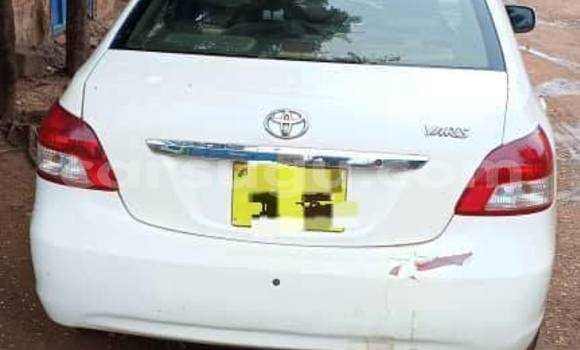 Buy Used Toyota Yaris White Car in Ouagadougou in Burkina Faso Buy Used Toyota Yaris White Car in Ouagadougou in Burkina Faso