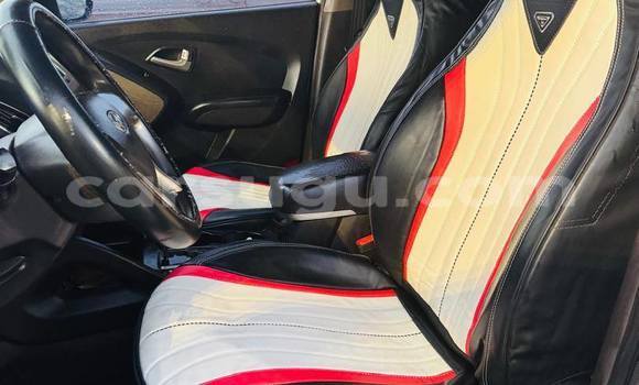 Buy Used Hyundai Tucson White Car in Ouagadougou in Burkina Faso Buy Used Hyundai Tucson White Car in Ouagadougou in Burkina Faso